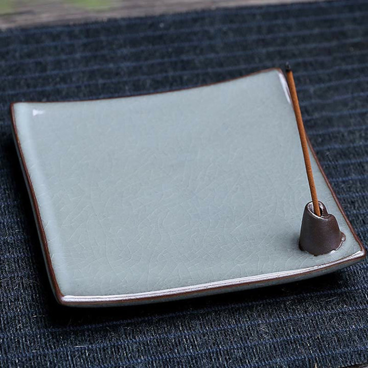 Bruciatore di incenso spirituale a riflusso quadrato in ceramica con fiore di prugna di loto