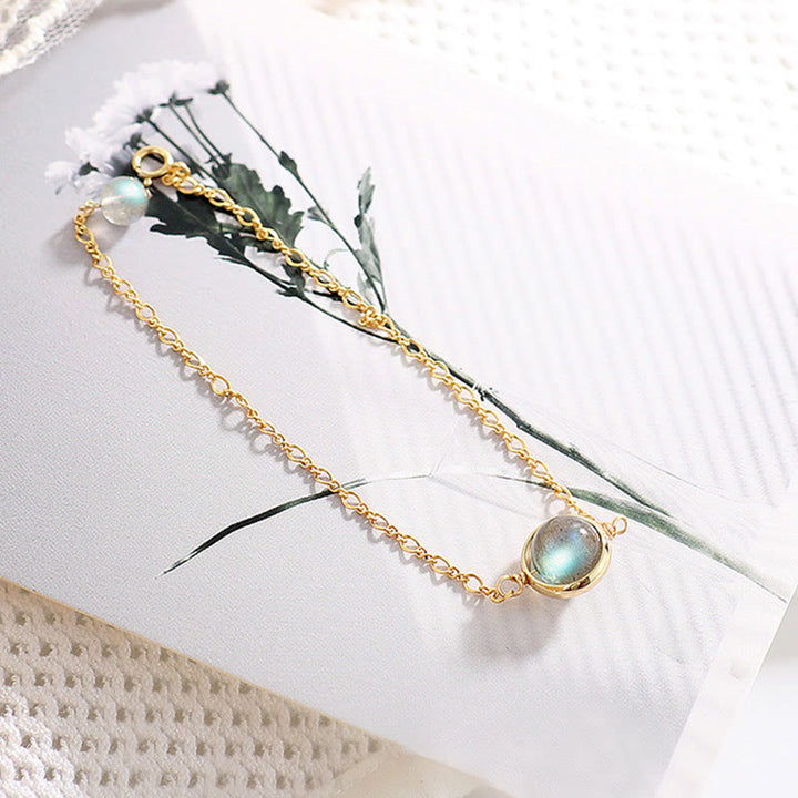 Bracciale Buddha Stones placcato oro 14k con pietra di luna naturale e guarigione dell'amore