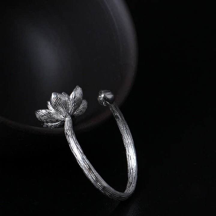 Anello di benedizione del fiore di loto in argento sterling 925 Buddha Stones