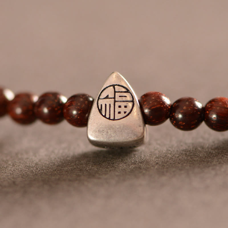 Braccialetto a triplo giro con protezione del carattere Fu, in argento Buddha Stones 925, con piccola foglia indiana in legno di sandalo rosso