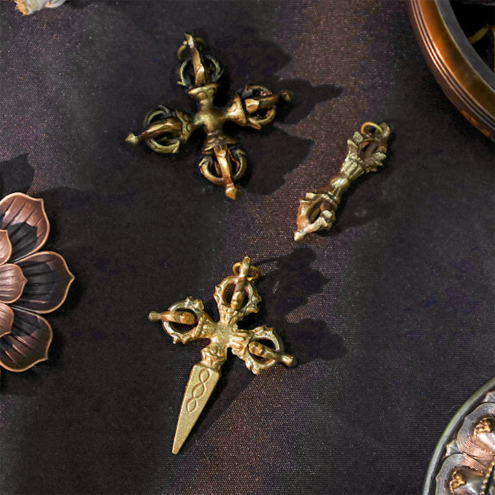 Buddha Stones Nepal Fatto a mano Doppio Dorje Rame Illuminazione Forza Vajra