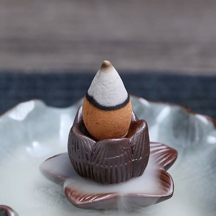 Bruciatore di incenso spirituale a riflusso quadrato in ceramica con fiore di prugna di loto