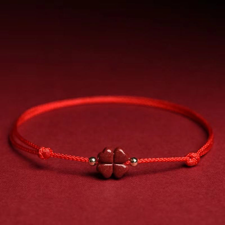 Buddha Stones Cinabro naturale Quadrifoglio Benedizione Braccialetto con corda rossa Cavigliera
