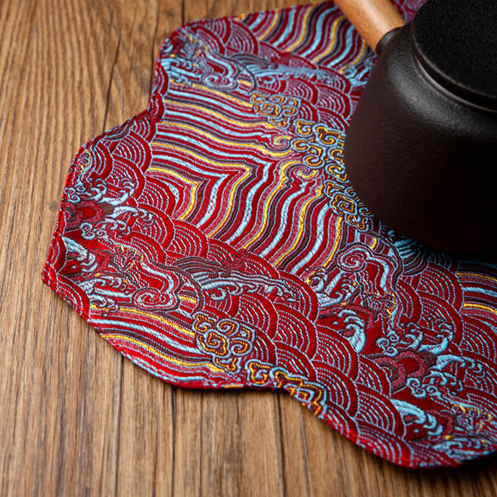 Buddha Stones Sea Wave Bamboo Plum Blossom Broccato Ricamo Sottobicchiere per tazza da tè Kung Fu Tappetino da tè