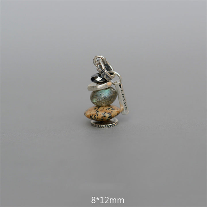 Collana con ciondolo calmante in labradorite con vari cristalli e Buddha Stones Zen Cairn - Ciondolo in ematite, labradorite e pietra paesaggistica 8*12 mm - image 12