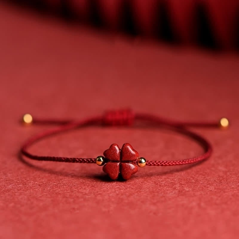 Buddha Stones Cinabro naturale Quadrifoglio Benedizione Braccialetto con corda rossa Cavigliera
