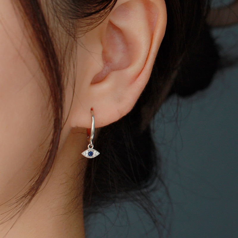 Orecchini a perno con protezione contro il malocchio in argento sterling 925 Buddha Stones