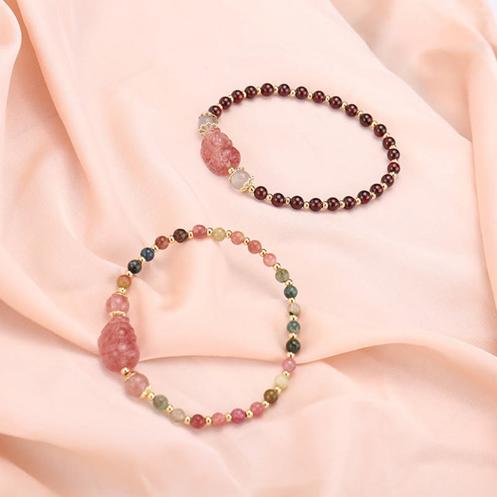 Braccialetto di protezione in pietra di luna PiXiu con quarzo fragola, tormalina naturale e granato Buddha Stones