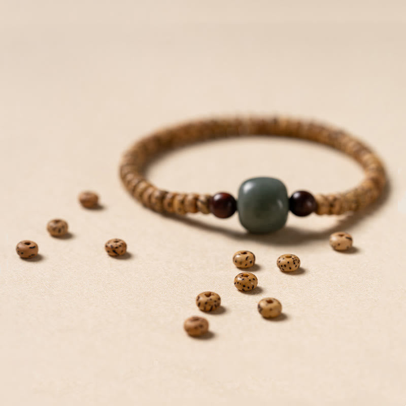 Braccialetto della saggezza Buddha Stones Bodhi Seed con piccola foglia di sandalo rosso