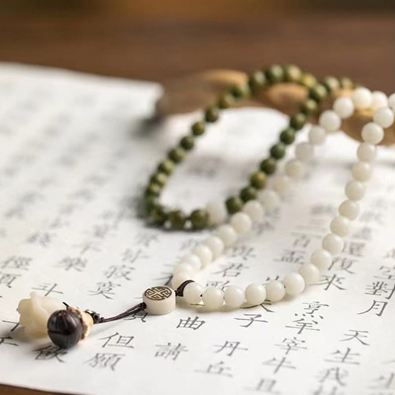 Braccialetto rilassante con semi di Bodhi in legno di sandalo verde naturale Buddha Stones