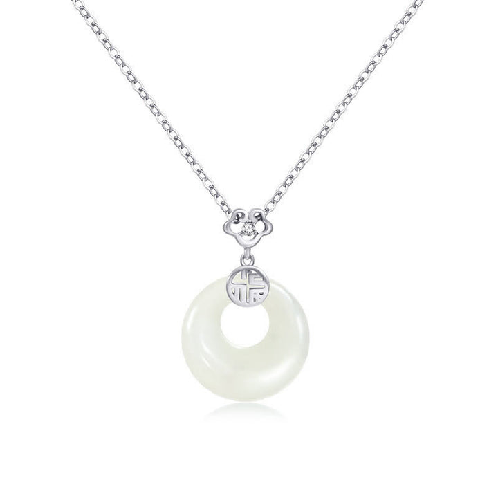 Collana Buddha Stones in giada bianca con fibbia della pace, benedizioni e fortuna