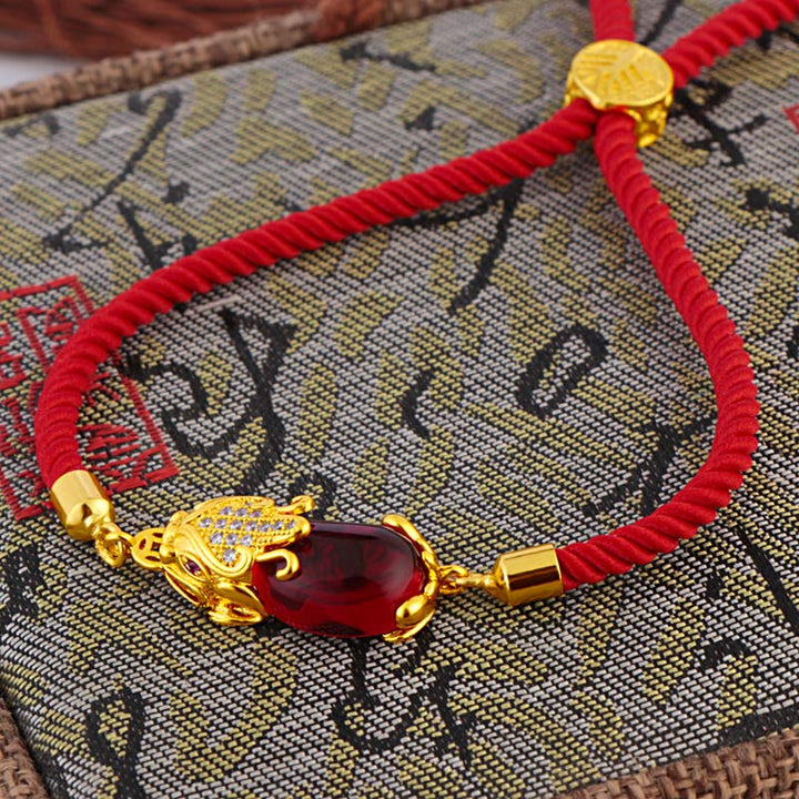 Braccialetto di corda rossa Pixiu in agata rossa Buddha Stones Wealth Attractor