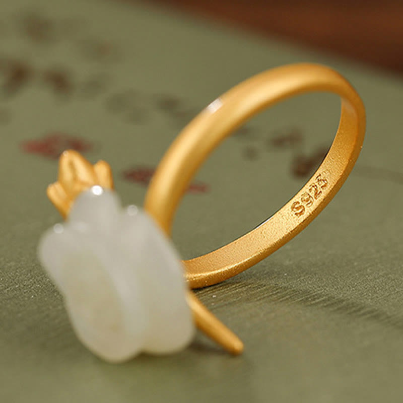 Anello della felicità in giada bianca Hetian con fiore rosa in argento sterling 925 placcato oro Buddha Stones