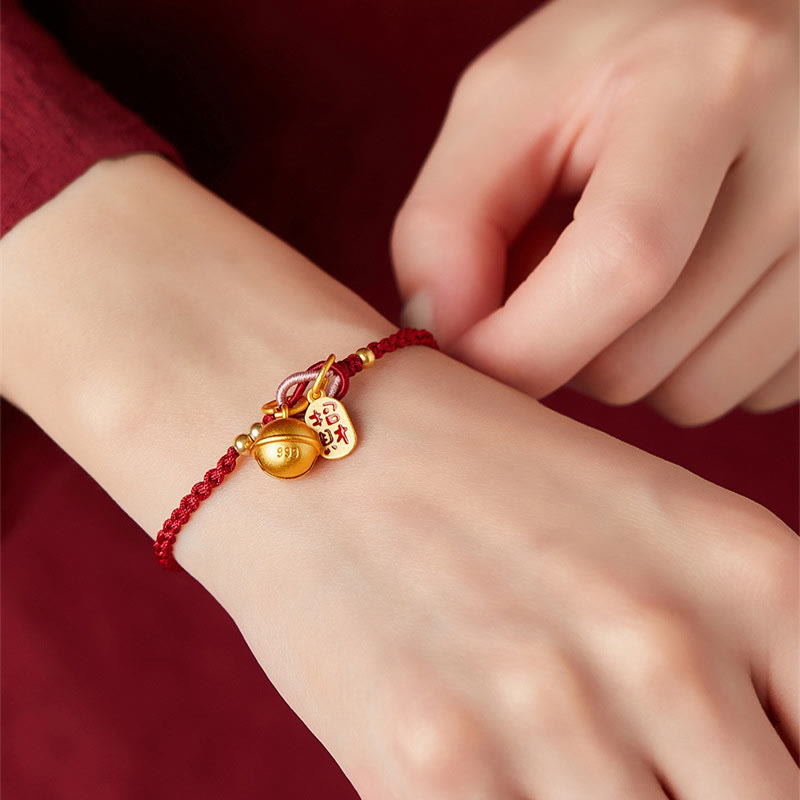 Braccialetto in corda rossa con ciondolo a forma di carattere Fu fatto a mano con Buddha Stones e campanella della fortuna e della felicità