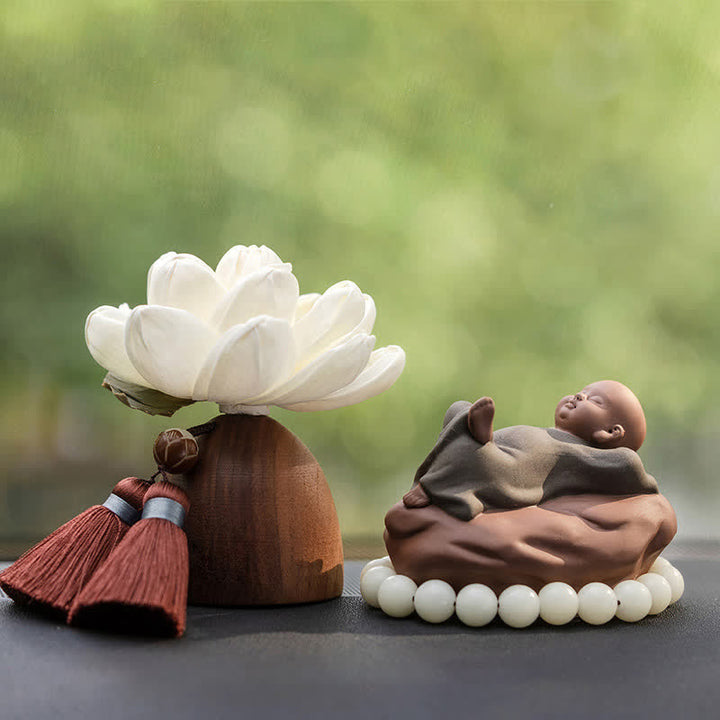 Decorazione di cura calma con fiore di Buddha in legno di pesca nera