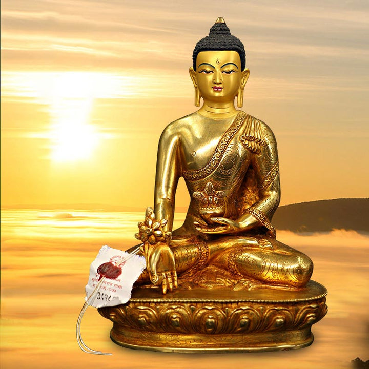 Statua di Buddha Shakyamuni Buddha della medicina Compassione in rame placcato oro Decorazione