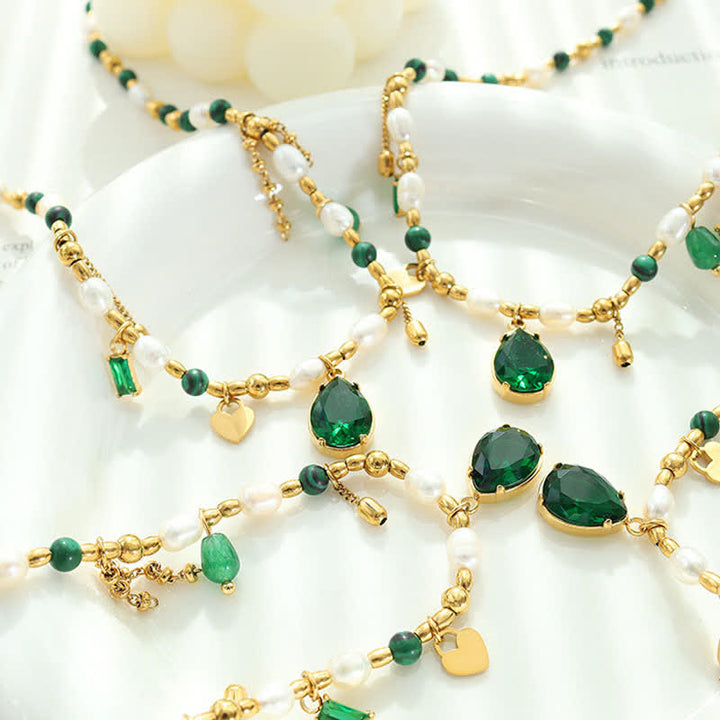 Collana con ciondolo in perle e zirconi turchese calmo
