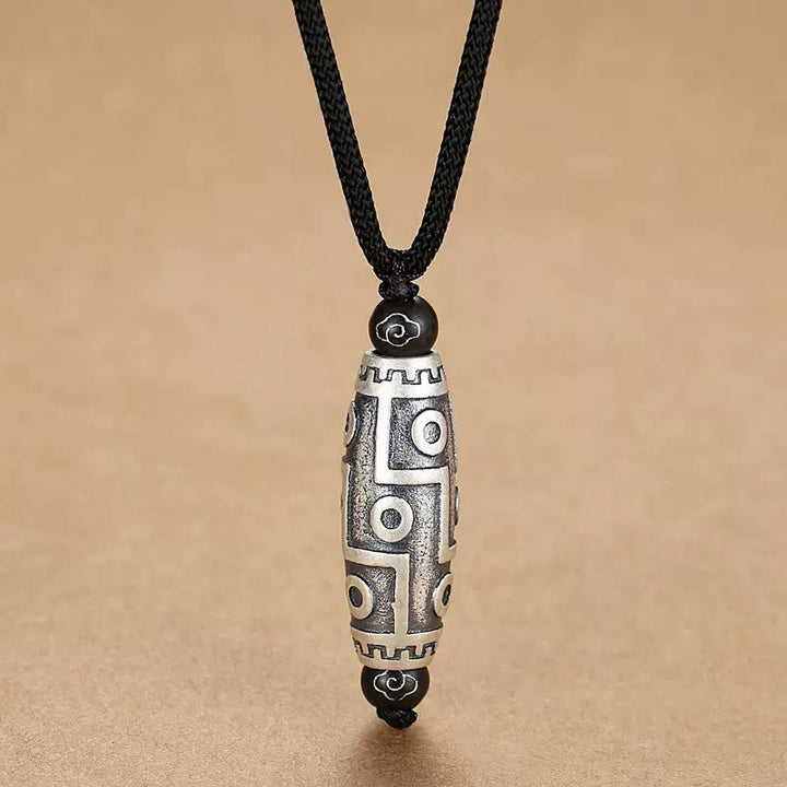 Buddha Stones Tibet Perline Dzi a nove occhi Modello Rame Nuvole di buon auspicio Collana con ciondolo di ricchezza