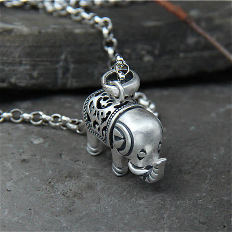Collana con ciondolo Buddha Stones in argento sterling 990 con forza dell'elefante