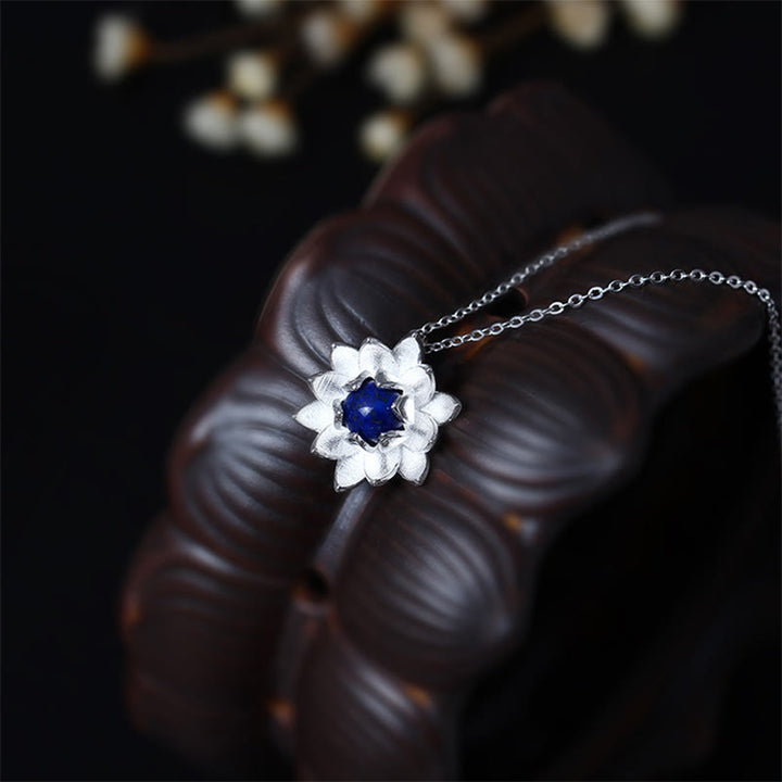 Collana con ciondolo a forma di fiore di loto in argento sterling 925 con pietre Buddha Stones e lazurite - image 3