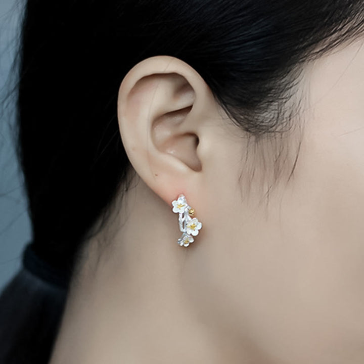 Orecchini Buddha Stones in argento sterling 925 con fiori di prugna e benedizione floreale