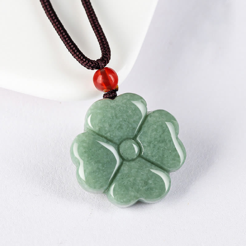 Collana con ciondolo di giada a forma di quadrifoglio fortunato naturale Buddha Stones prosperità
