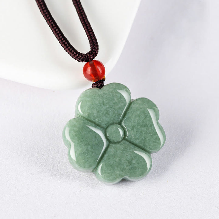 Collana con ciondolo di giada a forma di quadrifoglio fortunato naturale Buddha Stones prosperità