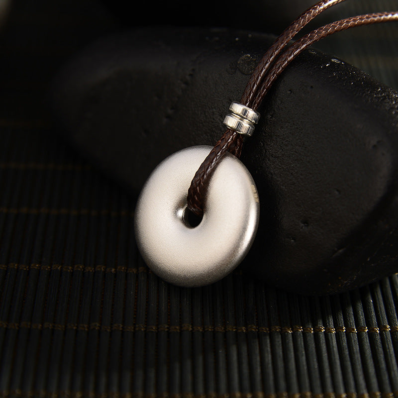 Collana con ciondolo con fibbia rotonda in argento sterling 999 con Buddha Stones e protezione per la pace