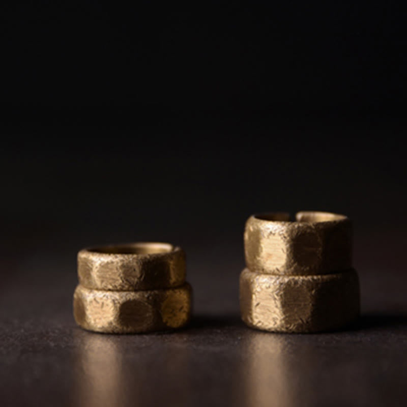 Anello di ricchezza tibetano in ottone e rame satinato dal design semplice - image 4
