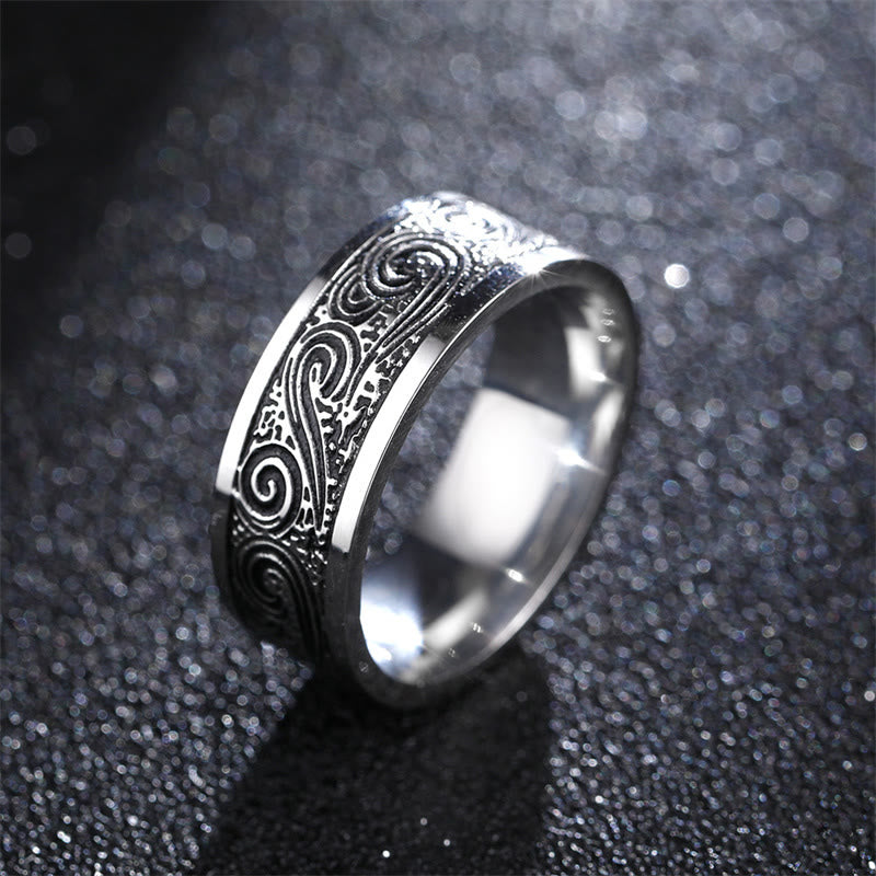 Anello in acciaio al titanio con motivo inciso a onde vintage e nuvole di buon auspicio - US14 - image 0