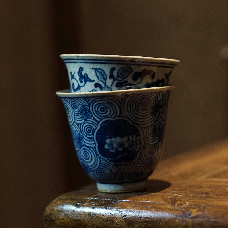 Buddha Stones Jingdezhen porcellana blu e bianca dipinta a mano fiore di loto prugna tazza da tè in ceramica tazze da tè Kung Fu