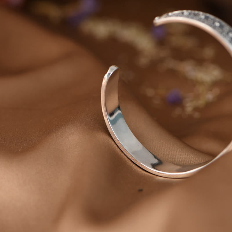 Bracciale rigido con Buddha Stones in argento sterling 925 Om Mani Padme Hum con doppio Dorje inciso e saggezza