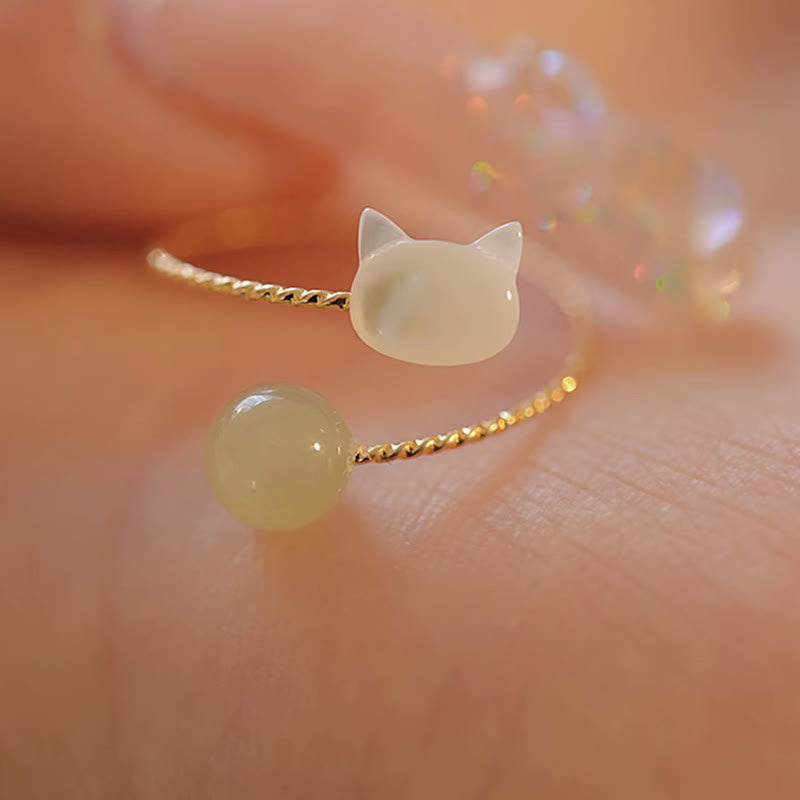 Anello di benedizione con perline di giada e testa di gatto in pietra tridacna Buddha Stones - Pietra Tridacna - image 1