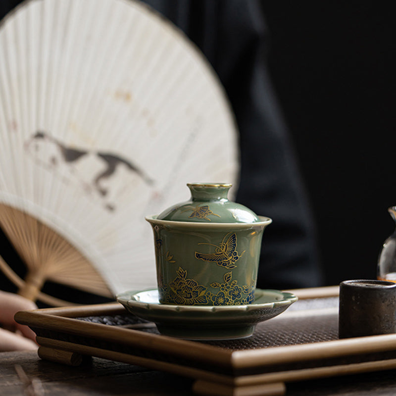 Buddha Stones Porcellana verde Farfalla Fiore Salmone Pesce Ceramica Gaiwan Sancai Tazza da tè Kung Fu Tazza da tè e piattino con coperchio