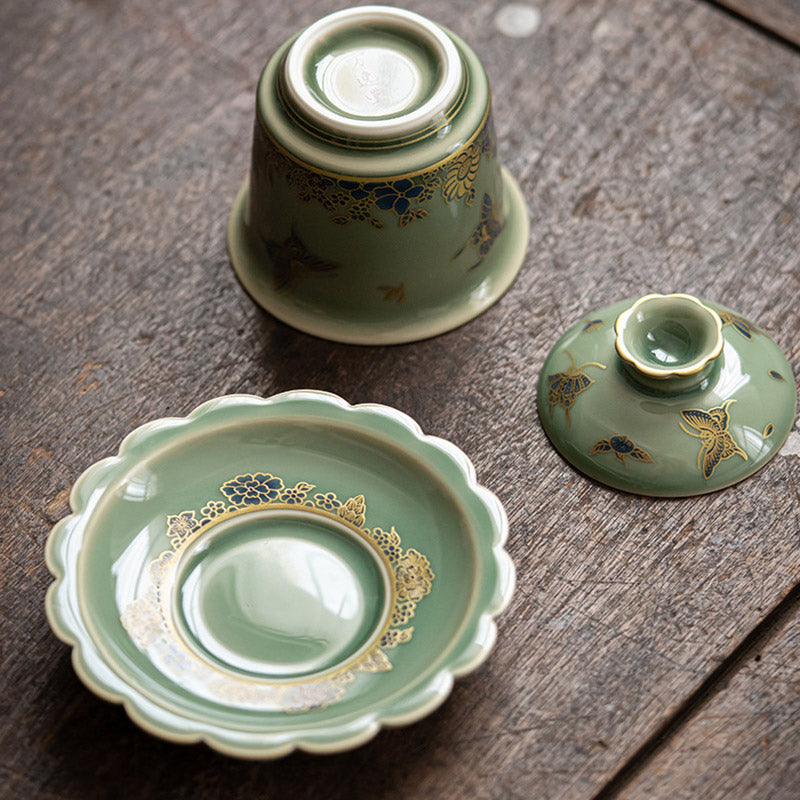 Buddha Stones Porcellana verde Farfalla Fiore Salmone Pesce Ceramica Gaiwan Sancai Tazza da tè Kung Fu Tazza da tè e piattino con coperchio