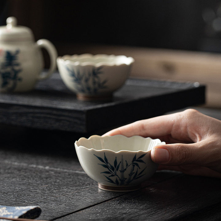 Buddha Stones Piccola tazza da tè in ceramica con foglie di bambù blu Tazza da tè Kung Fu Ciotola