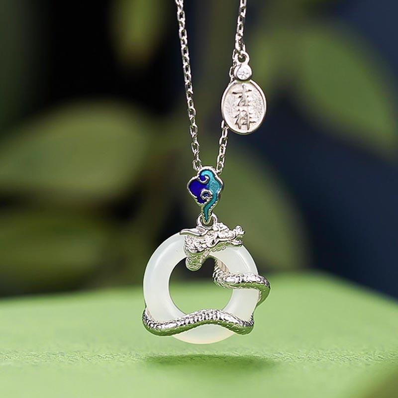 Buddha Stones Anno del Drago Argento Sterling 925 Giada Bianca Hetian Fibbia della Pace Nuvole di Buon Auspicio Collana Pendente di Successo