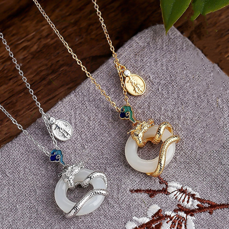 Buddha Stones Anno del Drago Argento Sterling 925 Giada Bianca Hetian Fibbia della Pace Nuvole di Buon Auspicio Collana Pendente di Successo