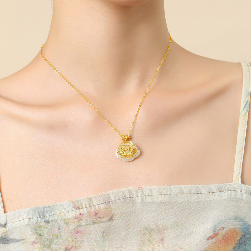 Buddha Stones 925 Sterling Silver Natural Hetian Jade Koi Fish Collana con ciondolo di ricchezza