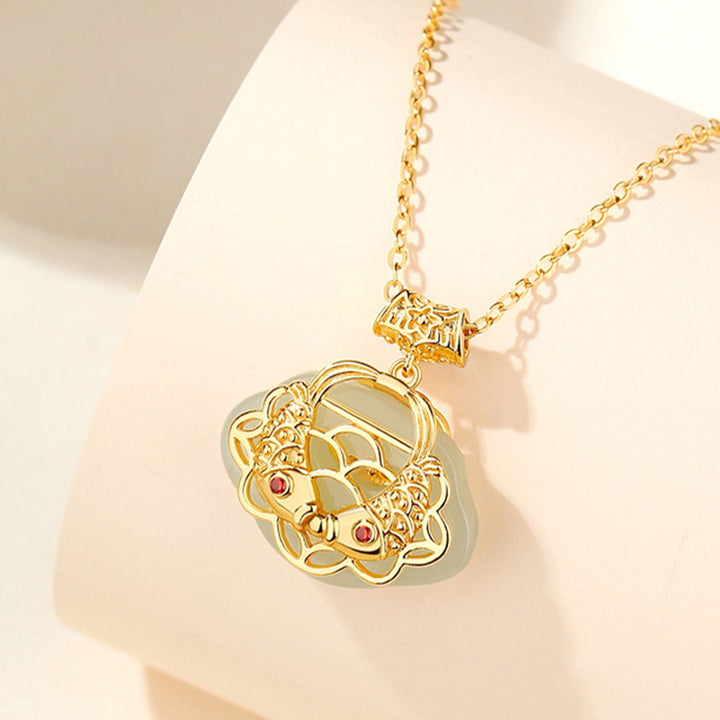 Buddha Stones 925 Sterling Silver Natural Hetian Jade Koi Fish Collana con ciondolo di ricchezza