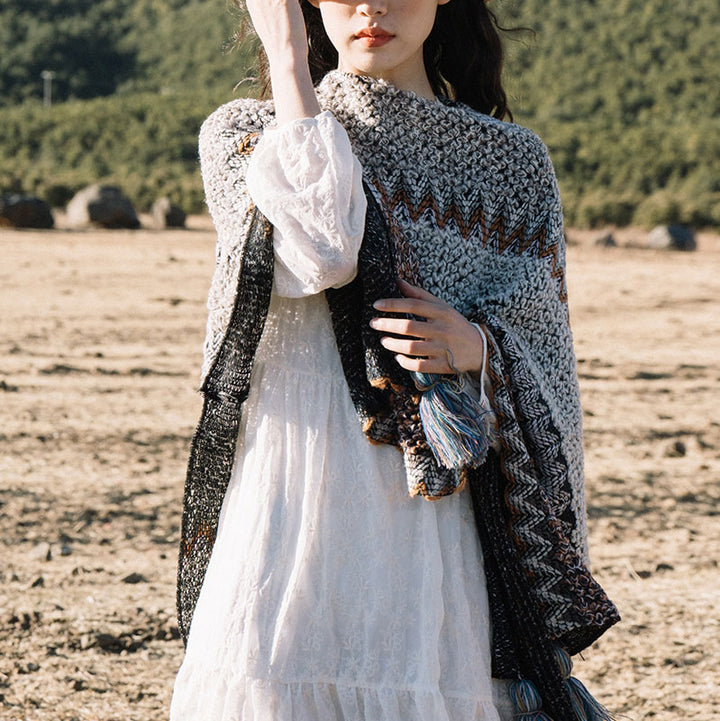 Scialle tibetano Buddha Stones, grigio, marrone, a righe, lavorato a maglia, con nappe, invernale, comodo, da viaggio - image 1