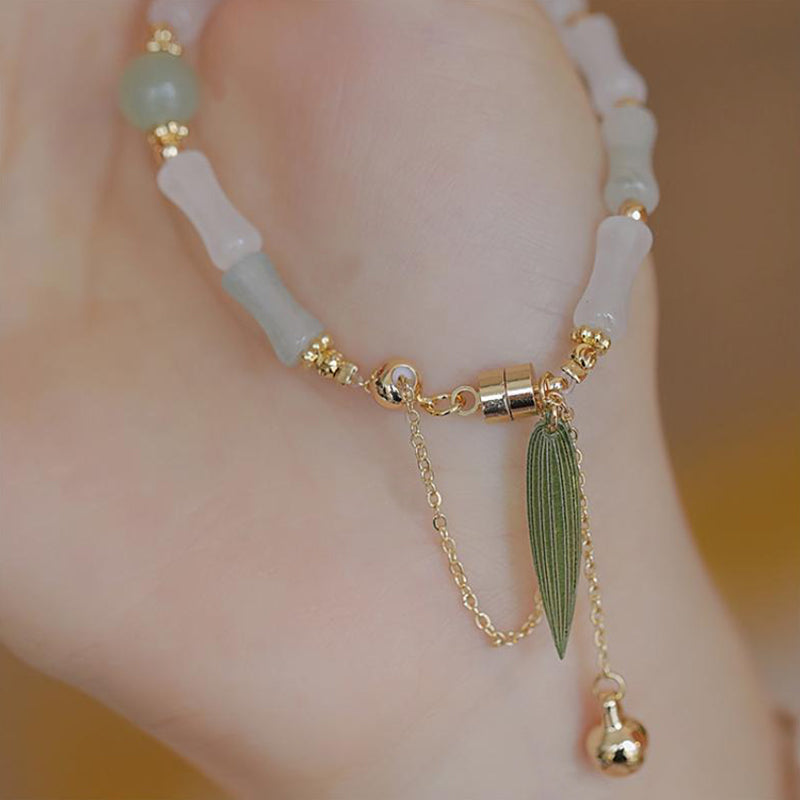 Braccialetto di protezione dalla fortuna con foglia di bambù e giada bianca Hetian placcato oro 14K Buddha Stones