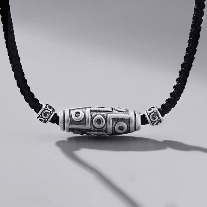 Collana con ciondolo in corda di protezione con motivo a nove occhi Dzi in argento sterling 999 Buddha Stones