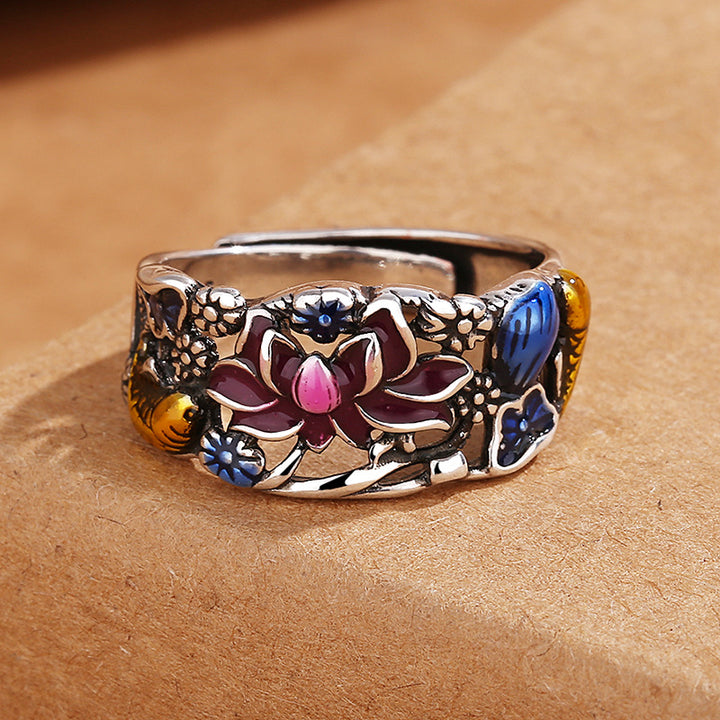 Anello di fortuna e ricchezza con Buddha Stones, pesce koi, fiore di loto e foglia.
