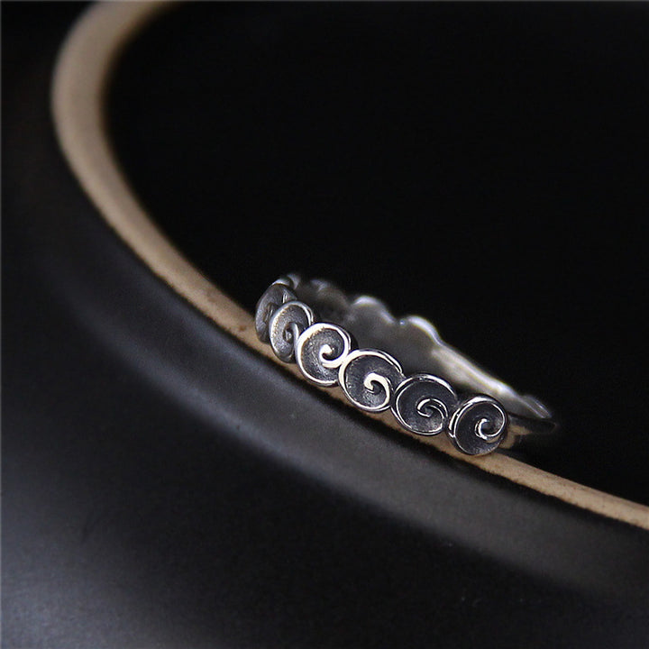 Anello inciso con nuvole di buon auspicio in argento sterling 925 Buddha Stones - image 1