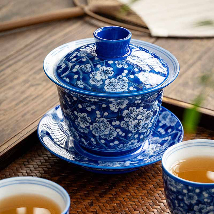 Buddha Stones Plum Blossom Blu e Bianco Porcellana Ceramica Gaiwan Sancai Tazza da Tè Kung Fu Tazza da Tè e Piattino con Coperchio 185ml