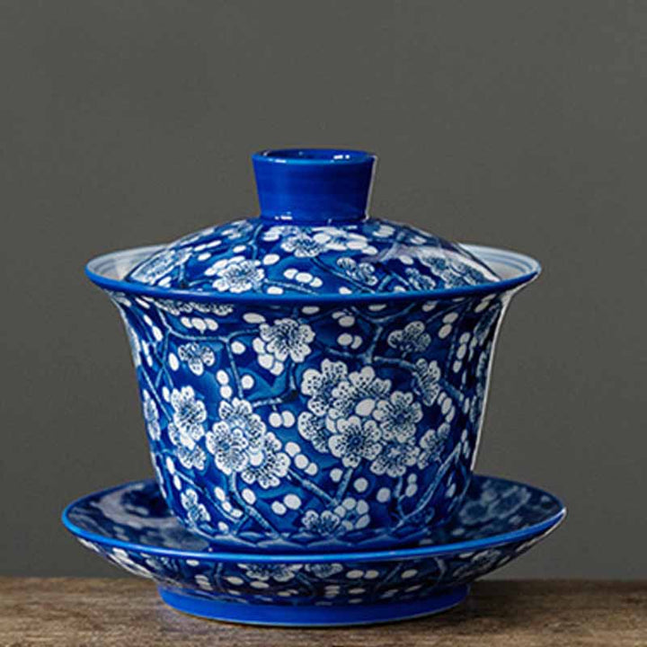 Buddha Stones Plum Blossom Blu e Bianco Porcellana Ceramica Gaiwan Sancai Tazza da Tè Kung Fu Tazza da Tè e Piattino con Coperchio 185ml