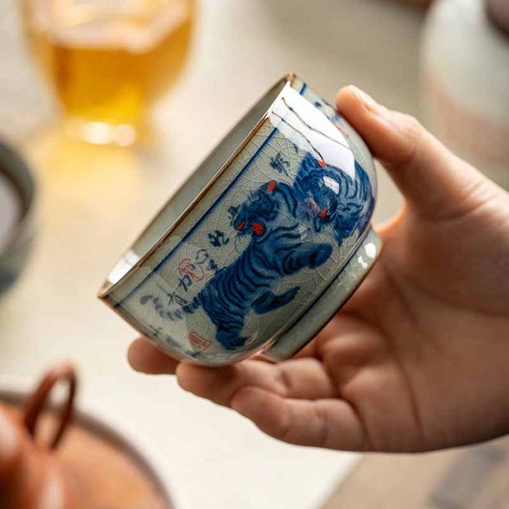 Buddha Stones Jingdezhen Tazza da tè in ceramica dipinta a mano con tigre carina Tazza da tè Kung Fu Ciotola da 140 ml