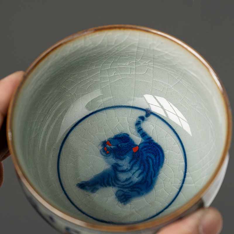 Buddha Stones Jingdezhen Tazza da tè in ceramica dipinta a mano con tigre carina Tazza da tè Kung Fu Ciotola da 140 ml