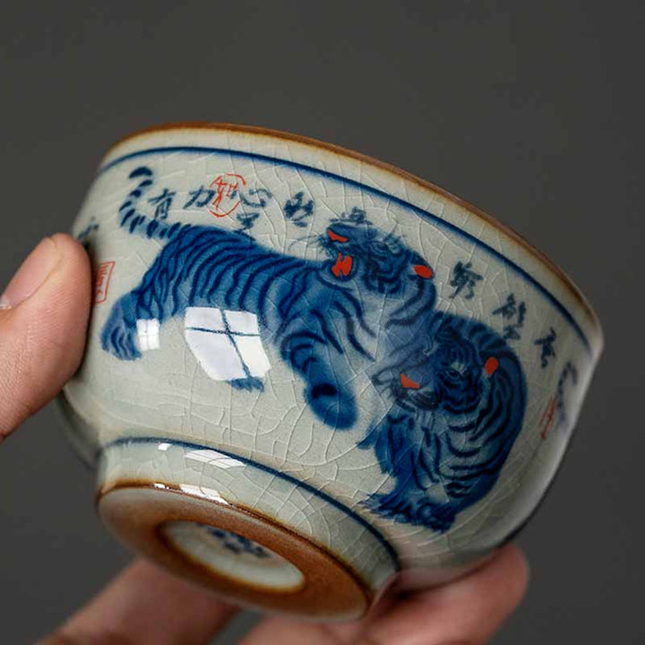 Buddha Stones Jingdezhen Tazza da tè in ceramica dipinta a mano con tigre carina Tazza da tè Kung Fu Ciotola da 140 ml